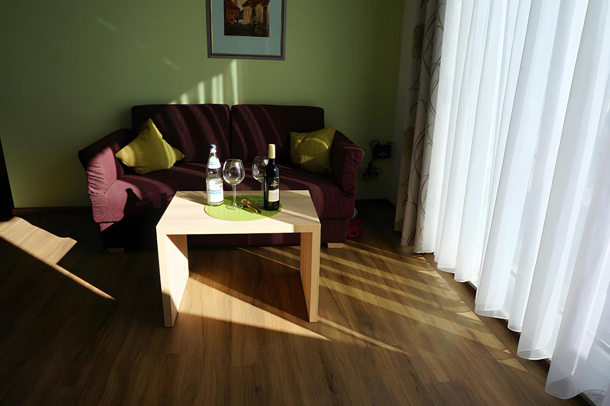 Landpension Wachtkopf Ferienwohnungen Vaihingen an der Enz Exterior foto